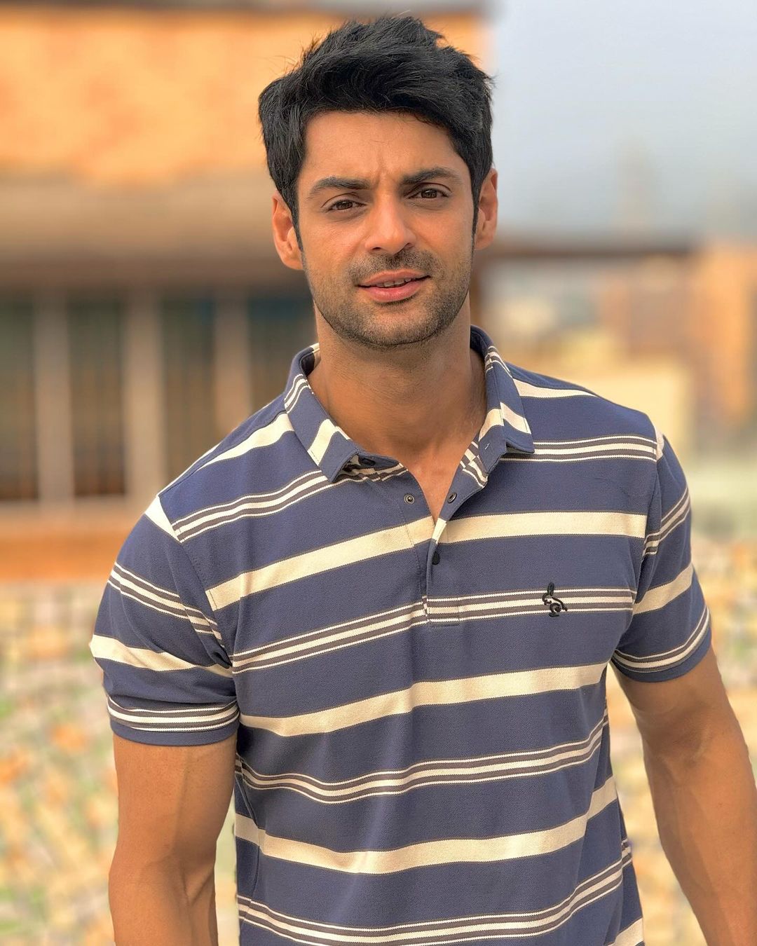 Exclusive- Television Star Karan Wahi Shared Distressing Encounter On His Social Media Account. He Mentioned That He Faced Road Harassment. 