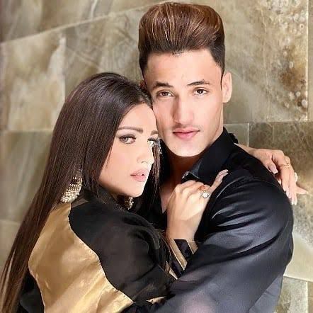 Himanshi Khurana image