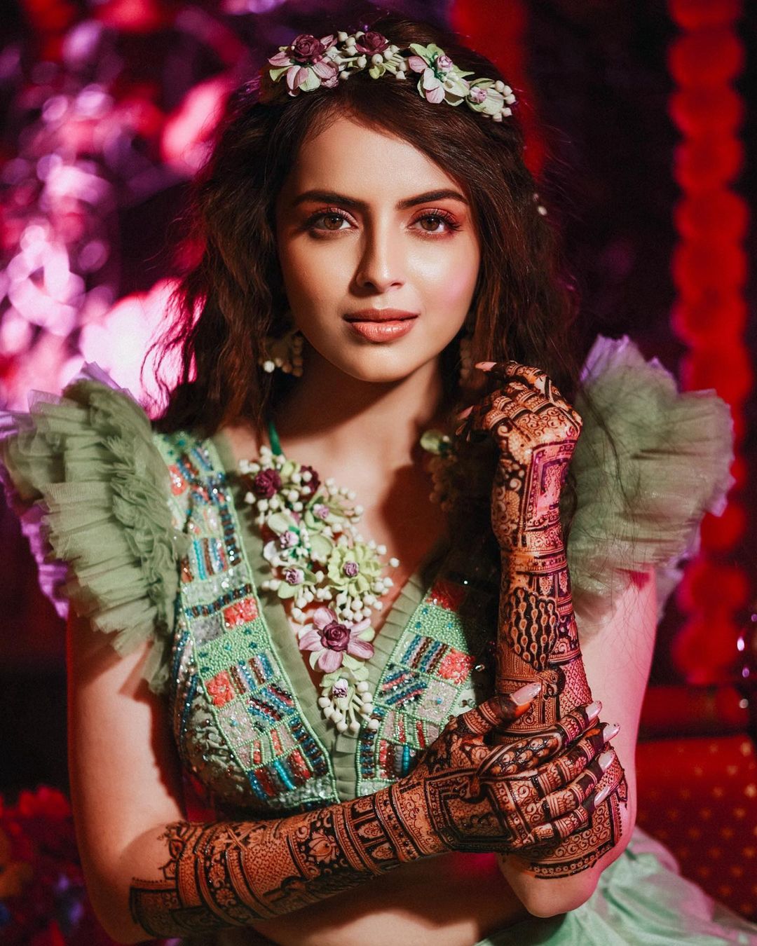 Shrenu Parikh Mehendi image