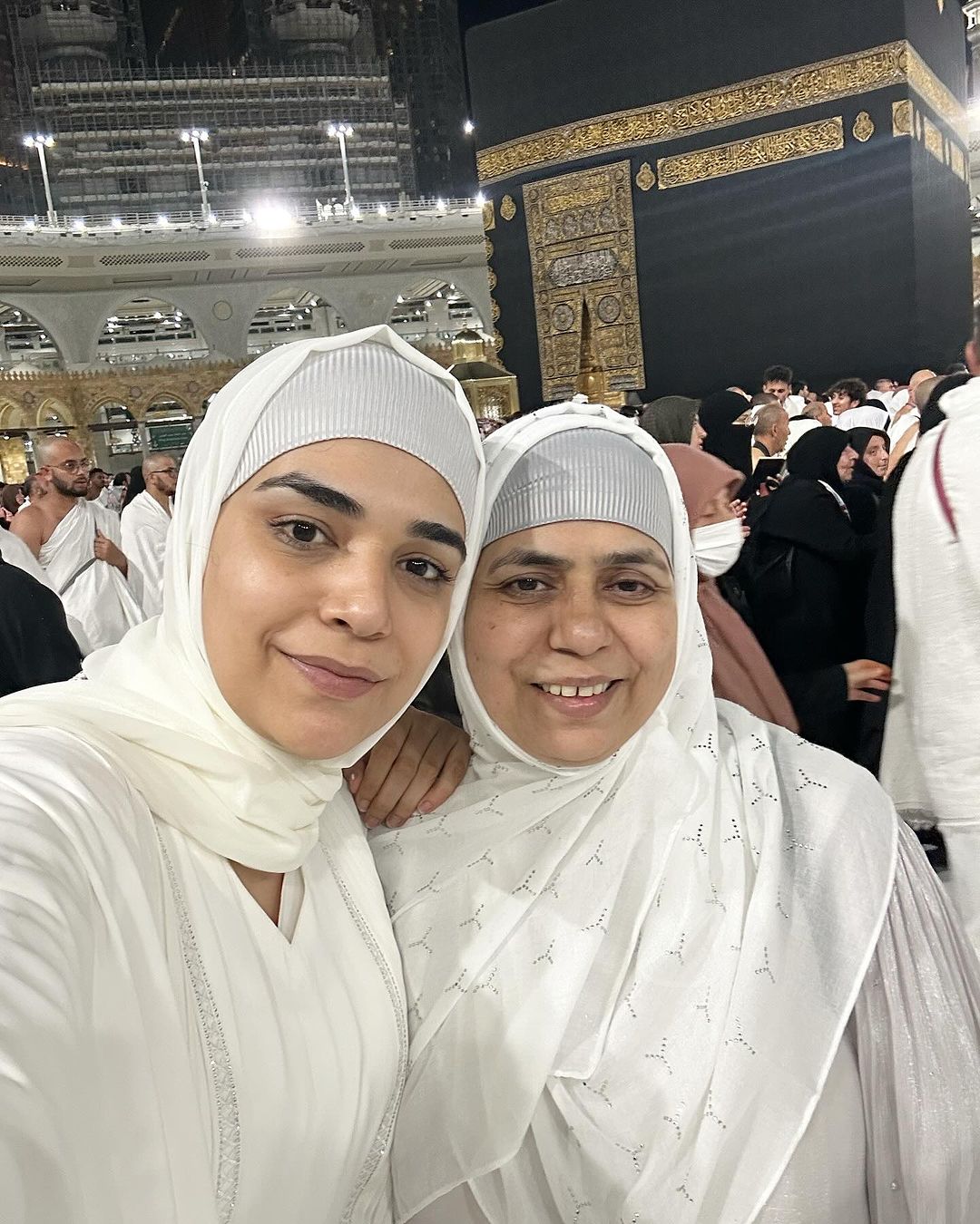 Kundali Bhagya Fame Anjum Fakih Is Excited To Perform Umrah With Her Mom At Mecca. She Expresses It’s A Moment Of Immense Joy And Appreciation!