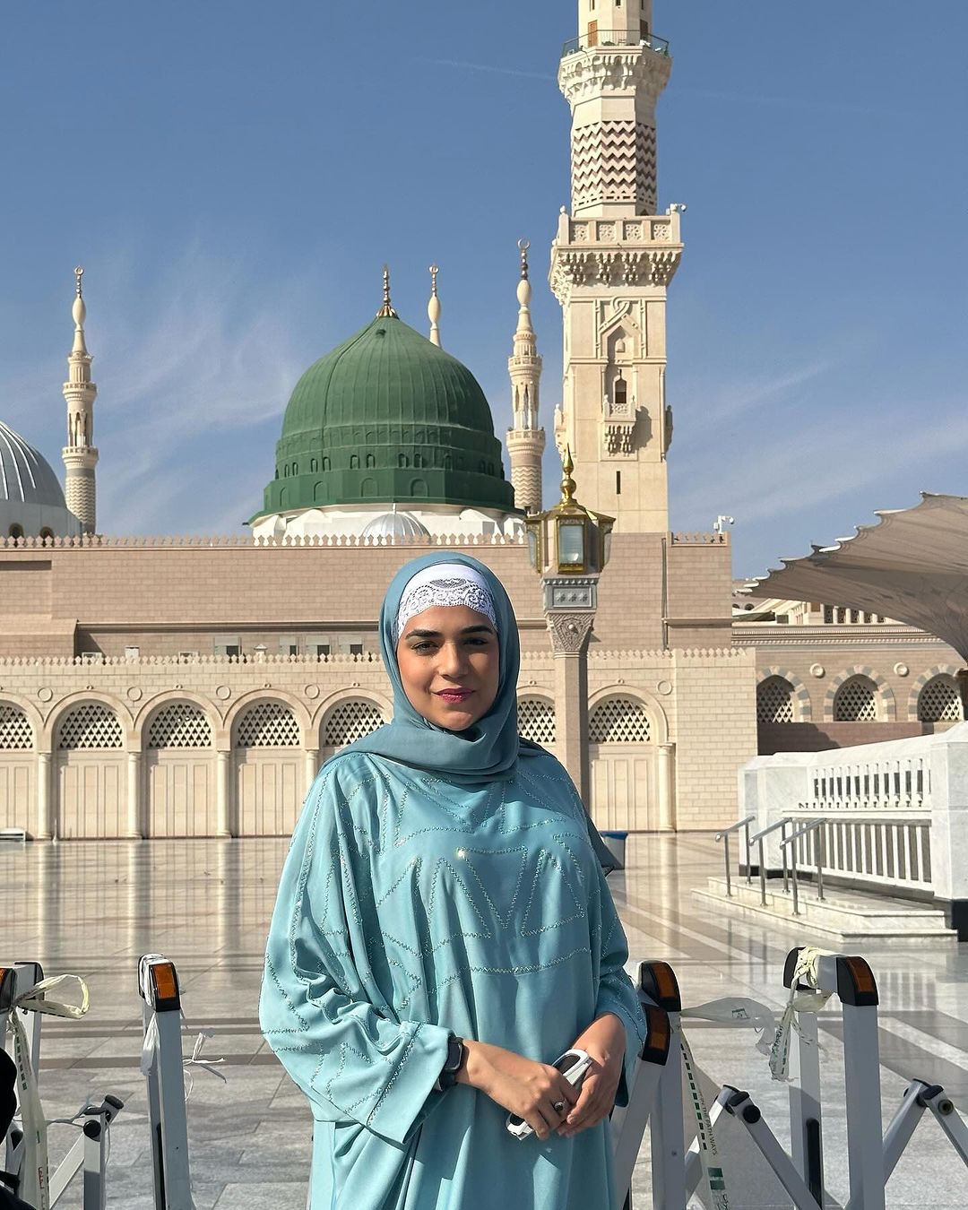 Kundali Bhagya Fame Actress Anjum Fakih Expressed Gratitude To The Almighty. Read On To Know About Her Spiritual Trip To Mecca And Medina!