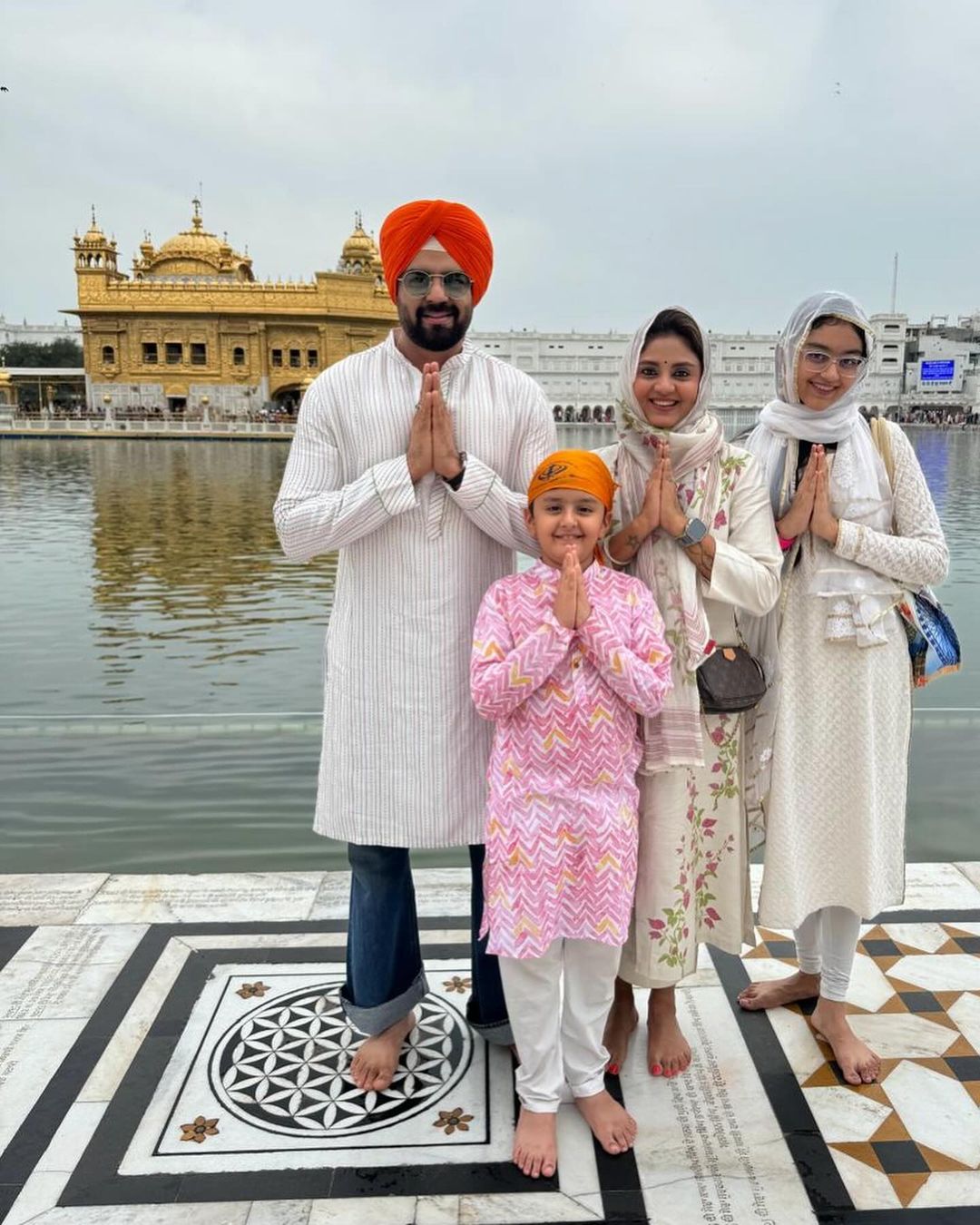 Divine Vibes! Our Super Popular Host Maniesh Paul Pays Respect At Golden Temple With His Cute Family!