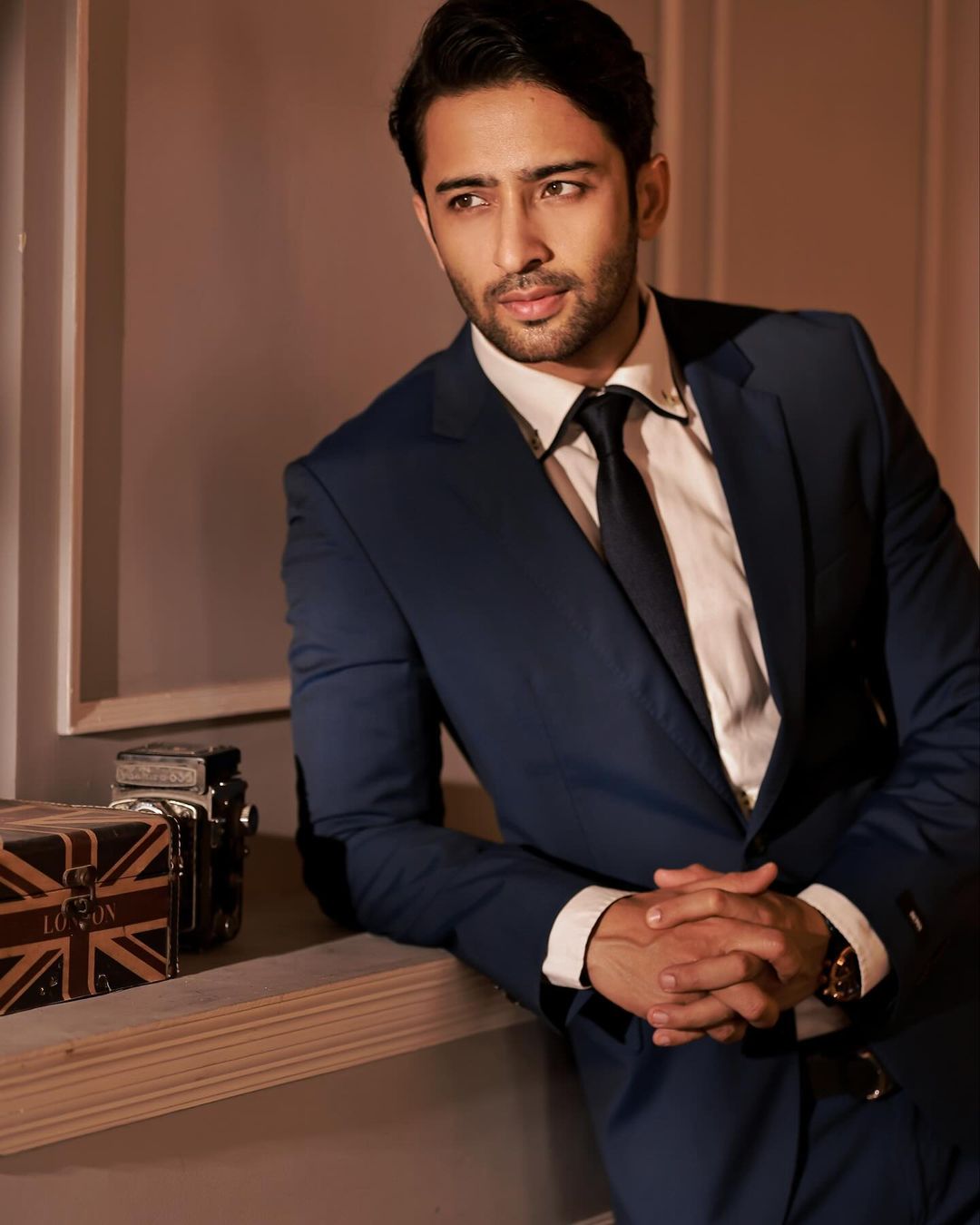 Head Over Heels Moment! Shaheer Sheikh Reunited With His Popular Series Yeh Rishtey Hai Pyaar Ke Cast. 