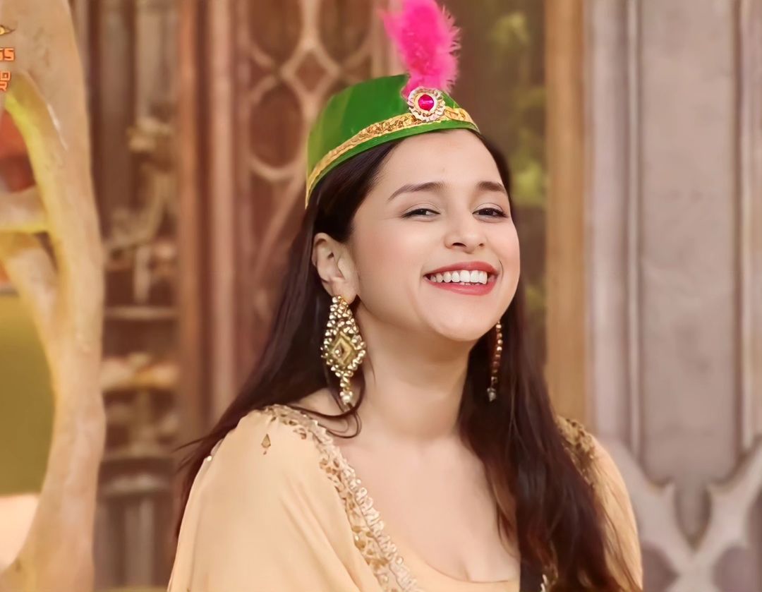 Why Gorgeous Mannara Chopra Didn’t Invite Her Bigg Boss Friends To Her Birthday Party? Unveil The Secrets, Here!