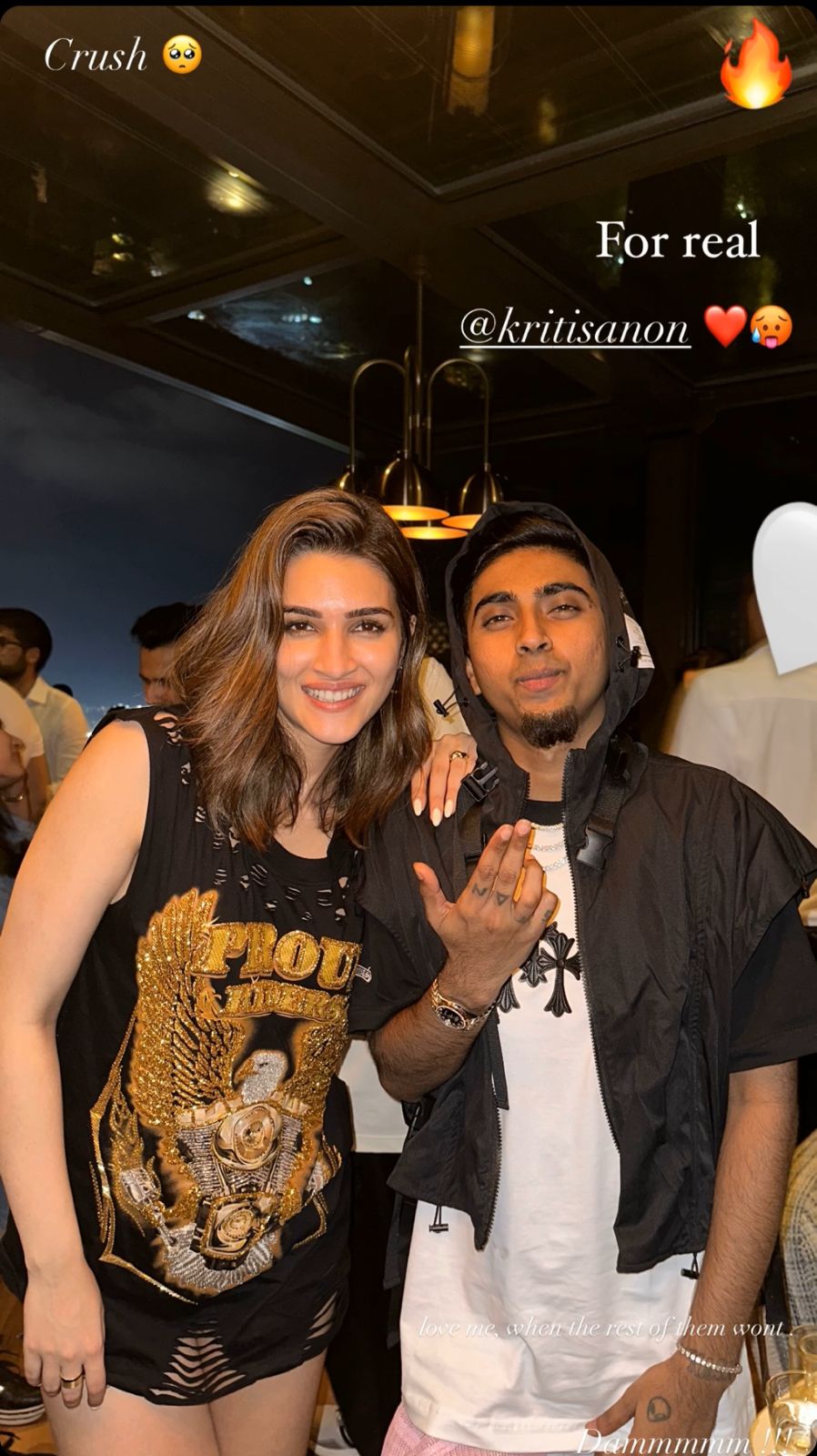 MC Stan's Unforgettable Moment Meeting Crush Kriti Sanon at Diljit Dosanjh Concert; Check Pictures