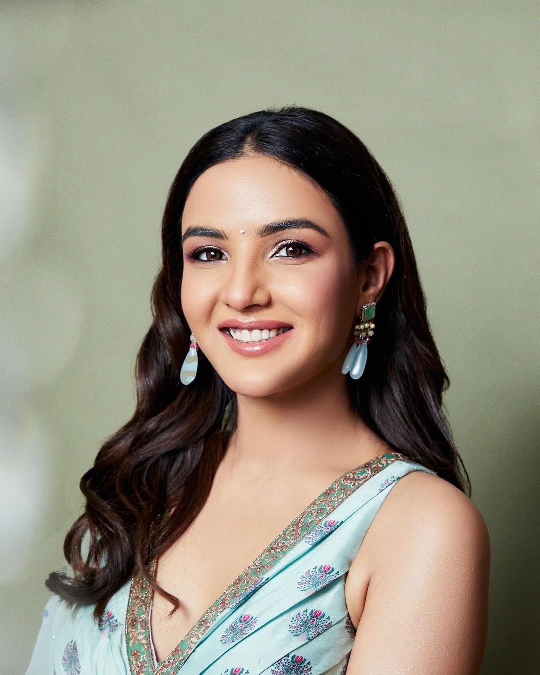 Hilarious Video Of Bigg Boss 14 Fame Jasmin Bhasin Went Viral On The Internet! Sure, It Leaves You In Stitches!