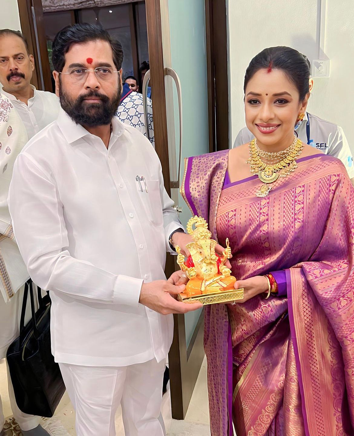 Rupali Ganguly, Shriya Saran, Salman Khan, and Shah Rukh Khan Lighten Up Maharashtra CM Eknath Shinde’s Ganesh Chaturthi Celebration.   