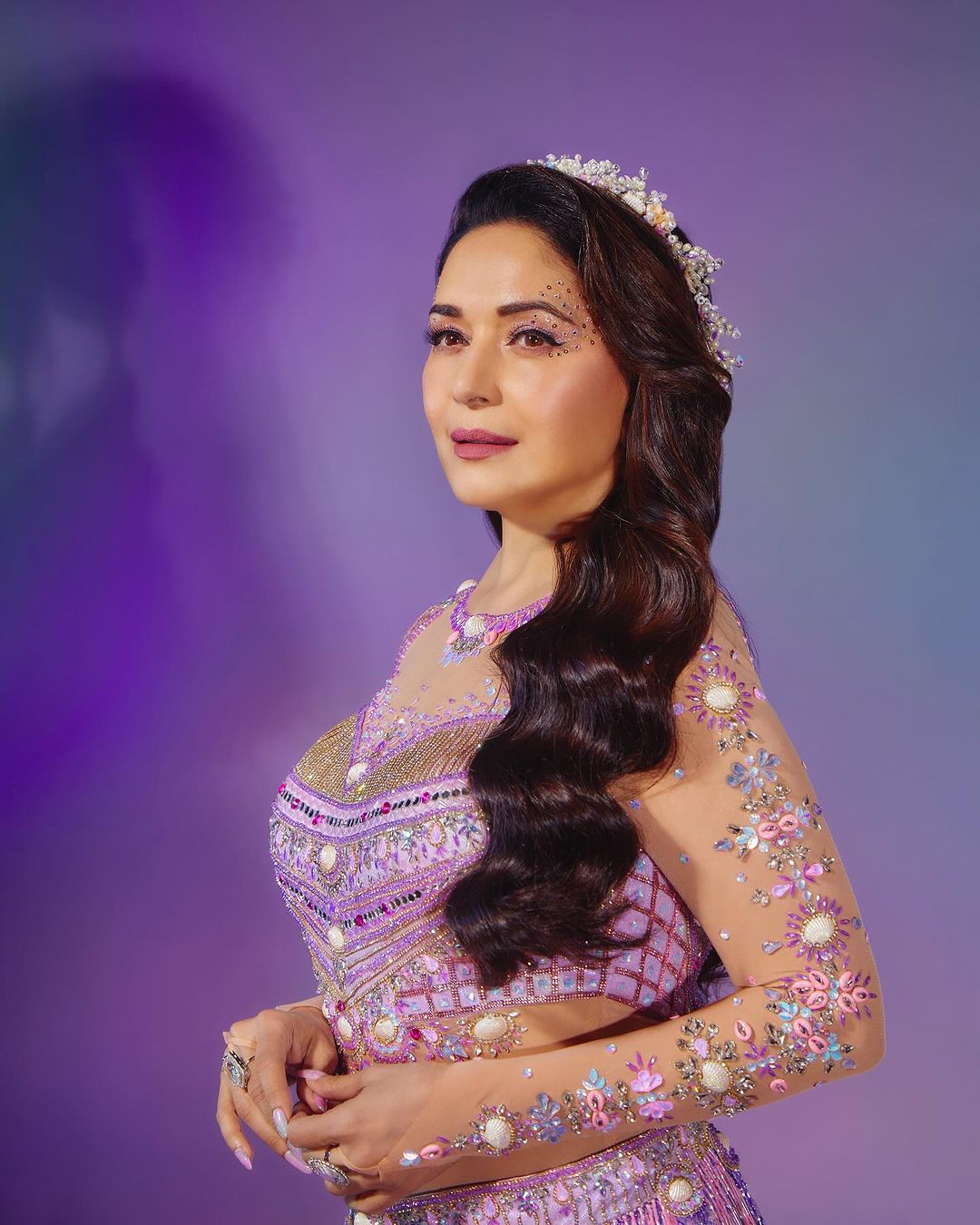 Can’t Take Off Eyes From Ever Gorgeous Beauty Madhuri Dixit’s Performance! Catch The Latest Promos Of Dance Deewane 4. 