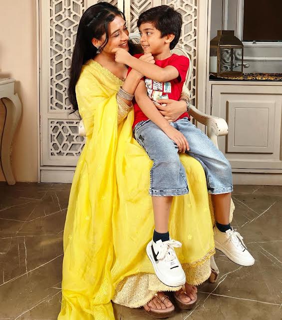 "Radhika Muthukumar on Embracing Motherhood On-Screen: A Journey That Feels Real"