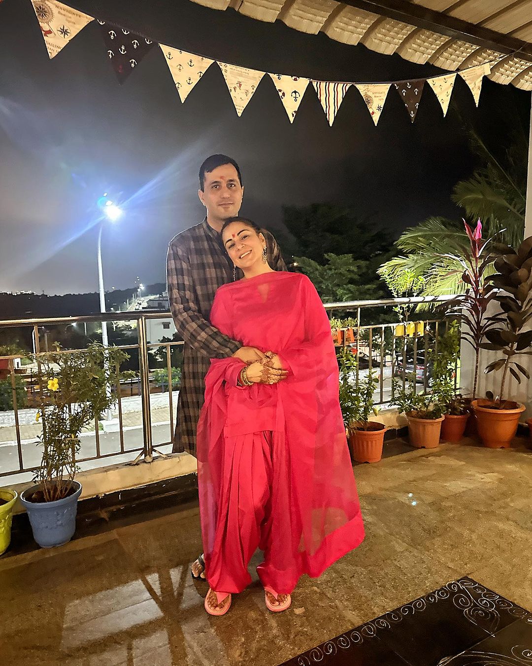 Exclusive! Gorgeous Actress Shraddha Arya Wows Her Fans' Hearts By Sharing Adorable Karwa Chauth Celebration Pictures With Her Husband Rahul Nagal - Supriya Shukla Reacts On It!