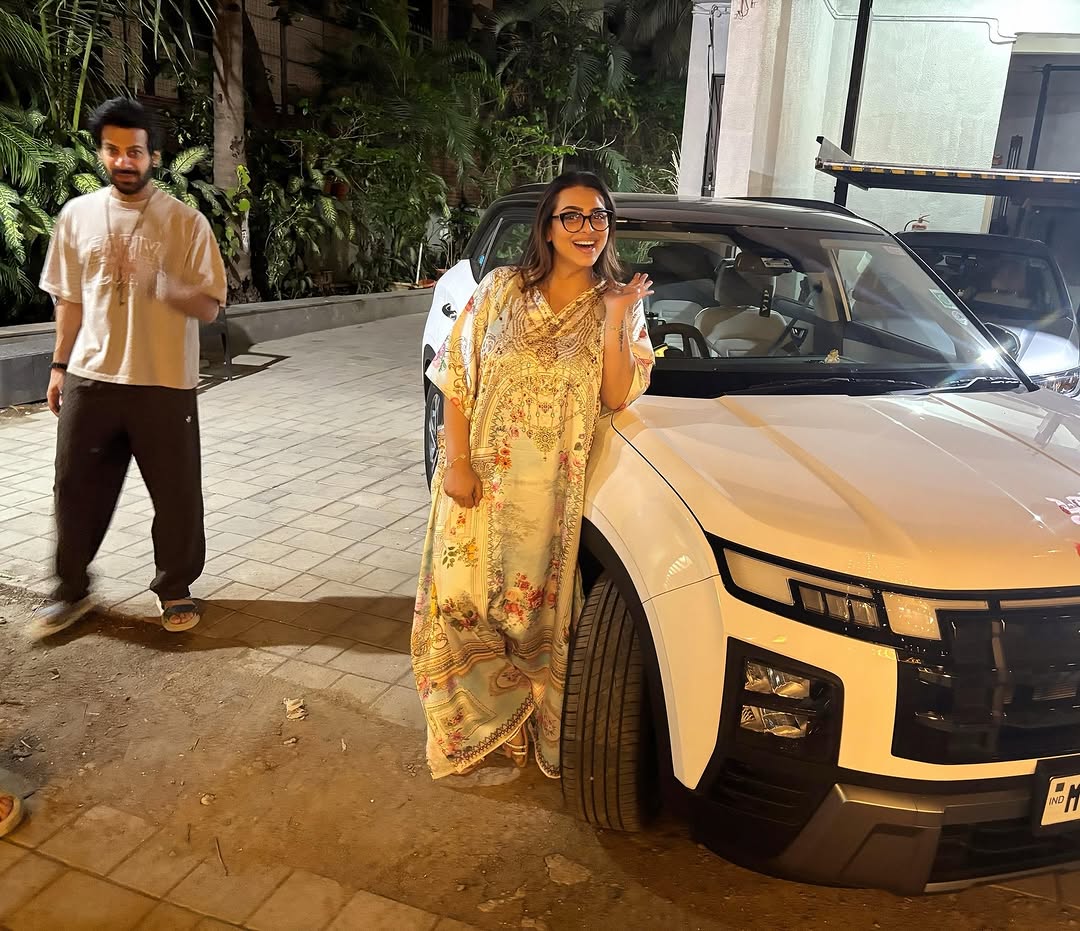 Actress Shilpa Shirodkar Cheers for Karan Veer Mehra, Shares Adorable Photos as He Buys a New Car