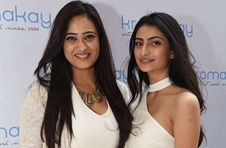 Mother And Daughter Goals! Palak Tiwari Calls Mom Shweta Tiwari As Strongest Women. Wanna Know What She Added With It? Explore!