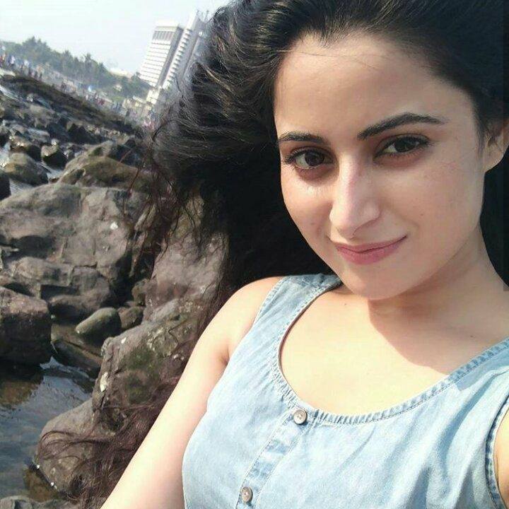 An Engineering Student Became Actress In Industry? Do You Know Who It Is? And Why She Choose This Industry? Look Over Here!
