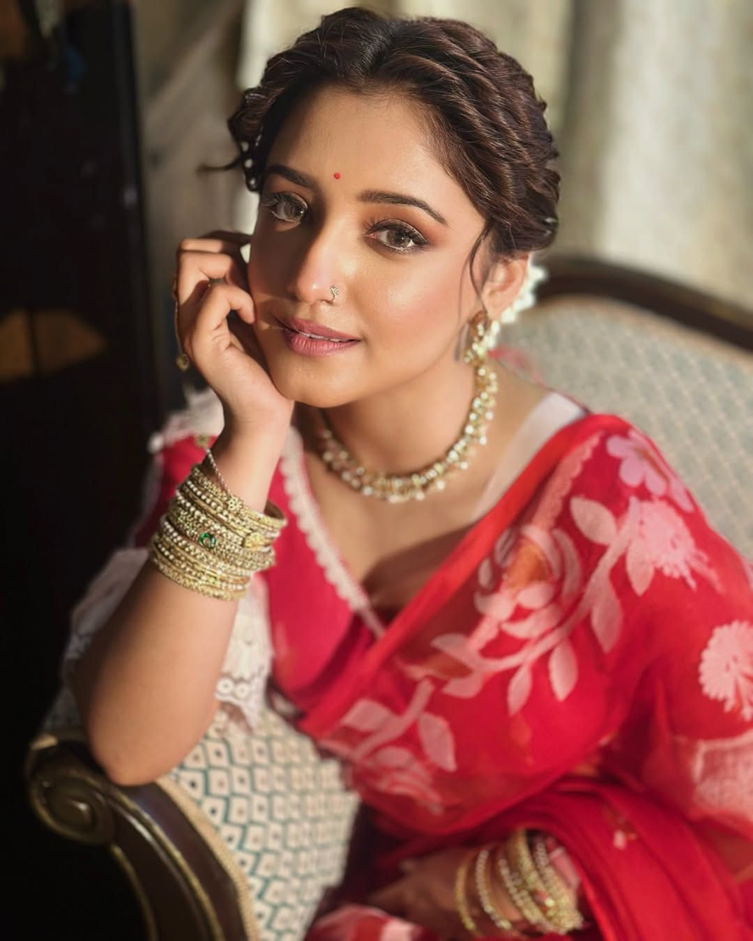 Meera Ghosh becomes a Household name: Check out How The Actress works Hard In Portraying The Character in Aami Dakini
