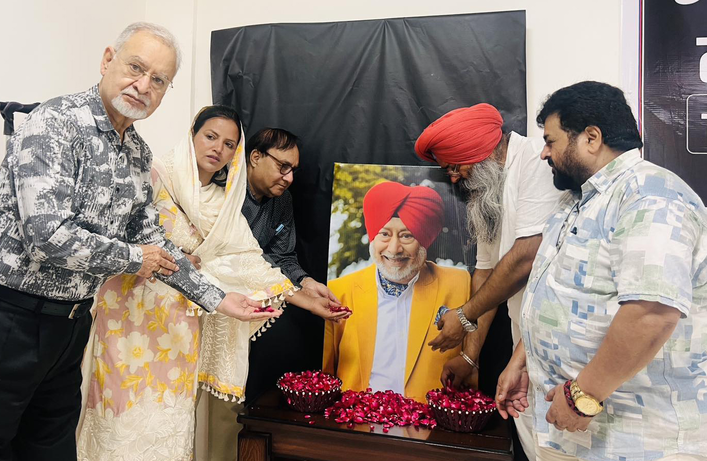 Punjabi Film and TV Actors Association (PFTAA) has organized a condolence meeting in honor of the Late actor Dr. Jaswinder Bhalla