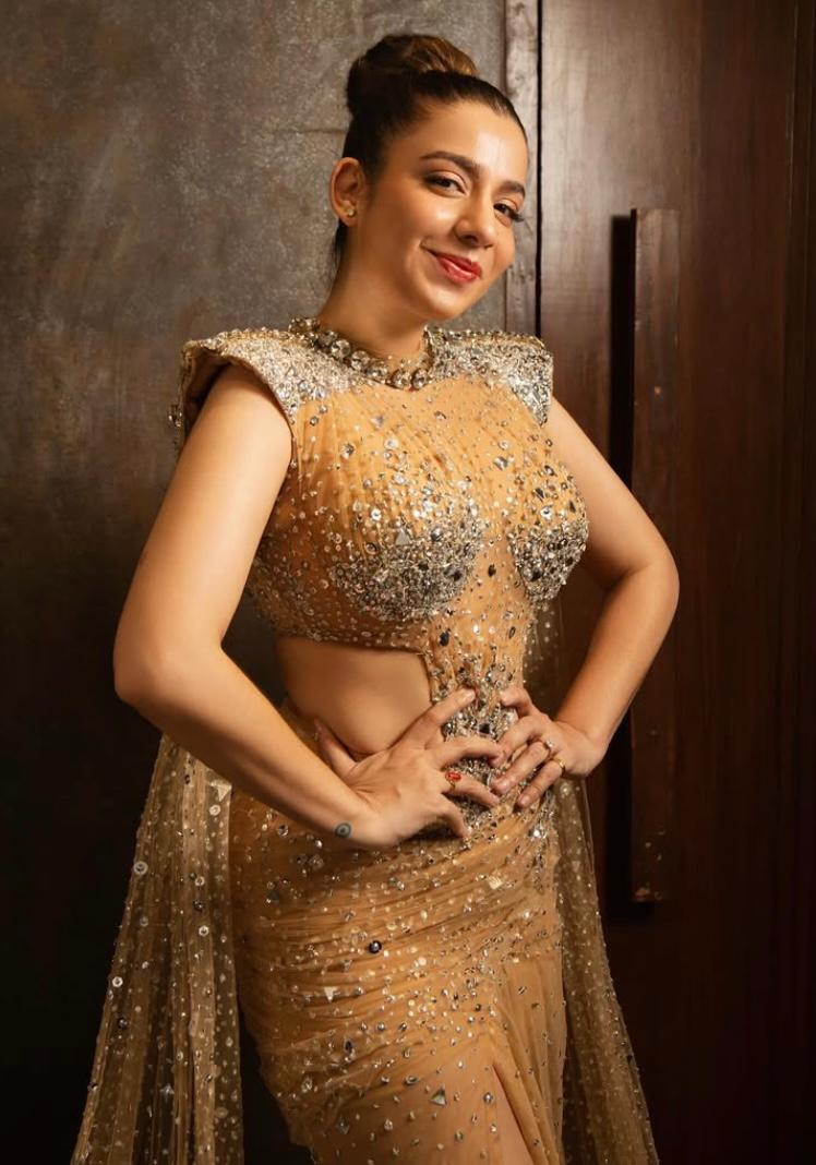Jasmine Sandlas, the powerhouse voice behind chartbusters like 
