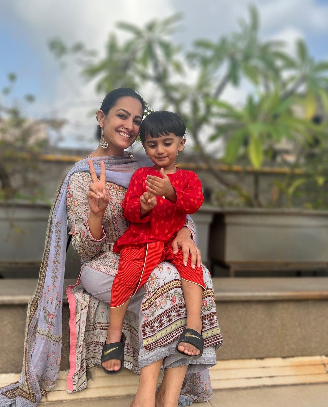 Actress Anita Hassanandani Shared A Video Of Her Son Who Cheers For The Indian Cricket Team. She Shared That He Was Already Got His Cricket Idol Sorted