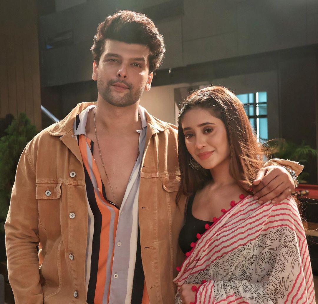 Exclusive – Barsatein Cast Shivangi Joshi And Kushal Tandon Celebrate 100 Episodes!