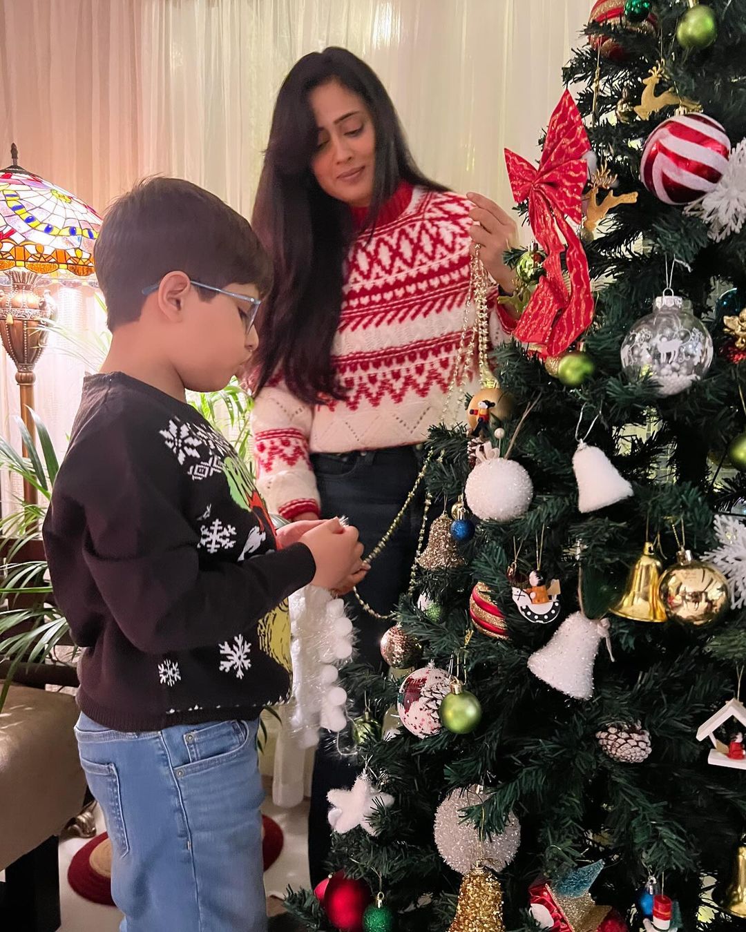 Shweta Tiwari Decorated Her Christmas Tree Beautifully At Home With Her Son And Shared Pictures