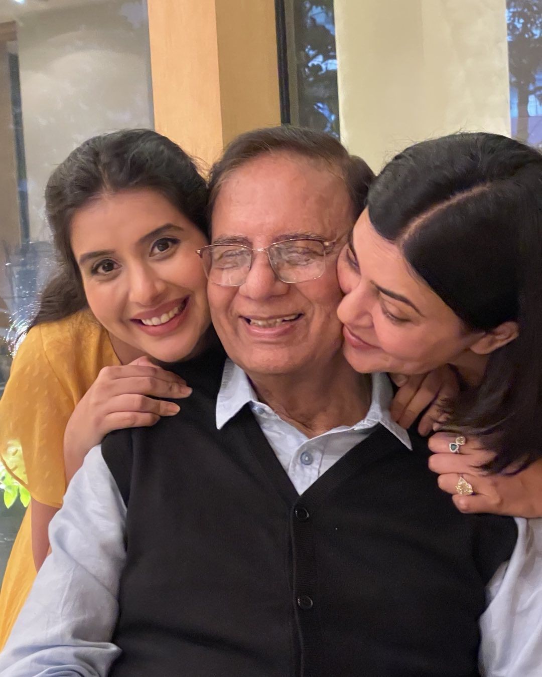 Actress Charu Asopa Shared Heart-Warming Wishes To Her Former Father-In-Law On His Birthday. She Shared A Video Of Ziana With Her Dadu