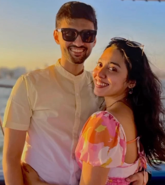 Exclusive: Taarak Mehta Ka Ooltah Chashmah Fame Actress Jheel Mehta Gets Engaged With Aditya. His Filmy Proposal Leaves Her Blushing 