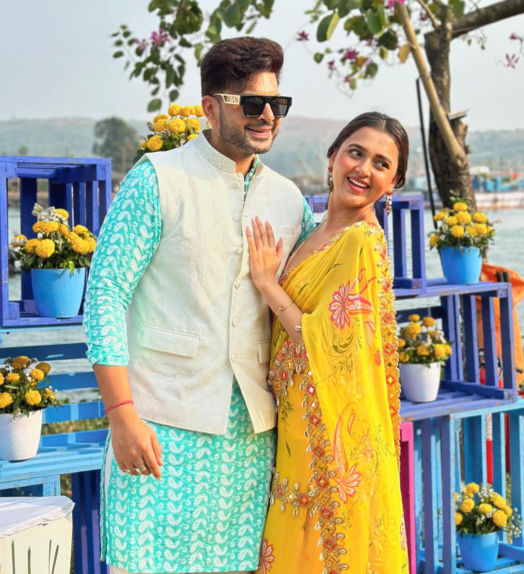 Adorable Couple Karan Kundrra And His Lady Love Tejasswi Prakash Excite Fans With Their Stunning Appearance On Their Friend’s Wedding