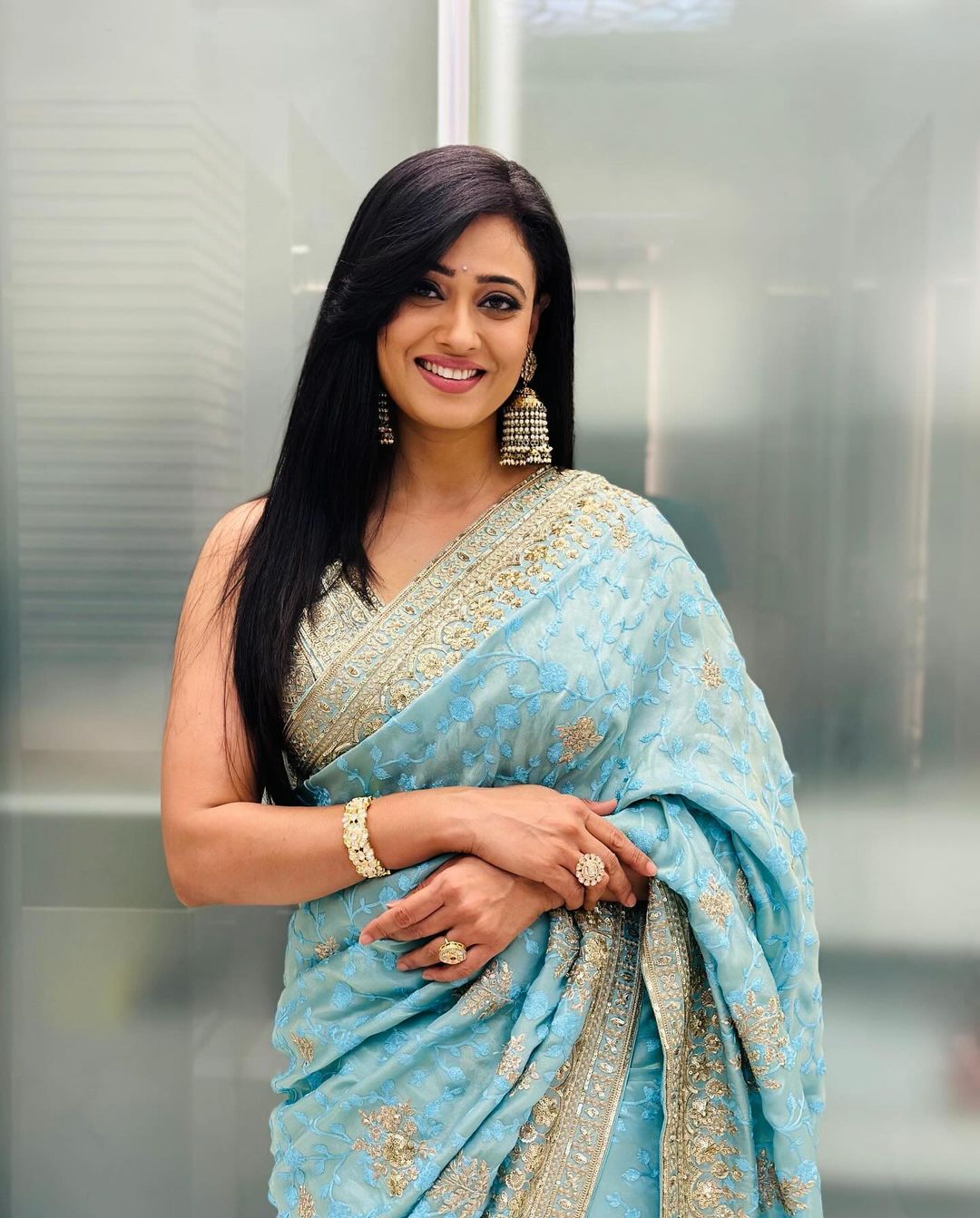 Successful name of Showbiz Shweta Tiwari and Bigg Boss Title Winner Shared a Glimpse of New Year Celebration 2024 – For You