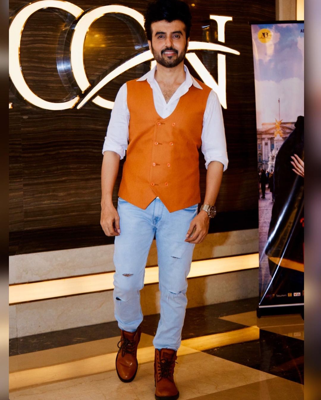 Handsome Actor Manas Shah Celebrates His Birthday On The Set. He Says It Is One Of The Amazing Birthday Celebration And Shares His Born Day Resolutions!