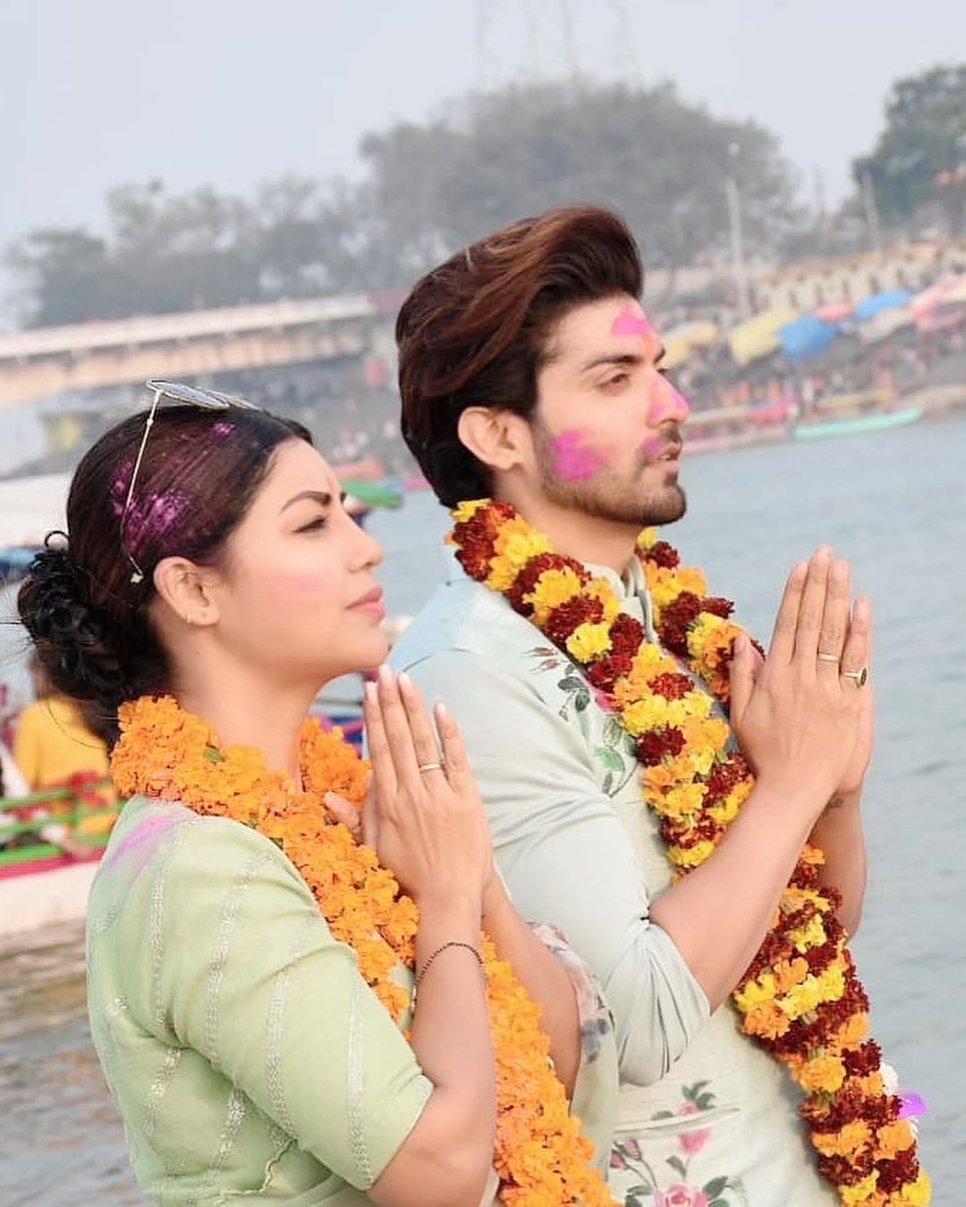 Cute Ramayan Couple Gurmeet Choudhary And Debina Bonnerjee Say The Connection Is Eternal. We Are Truly Truly Blessed! 