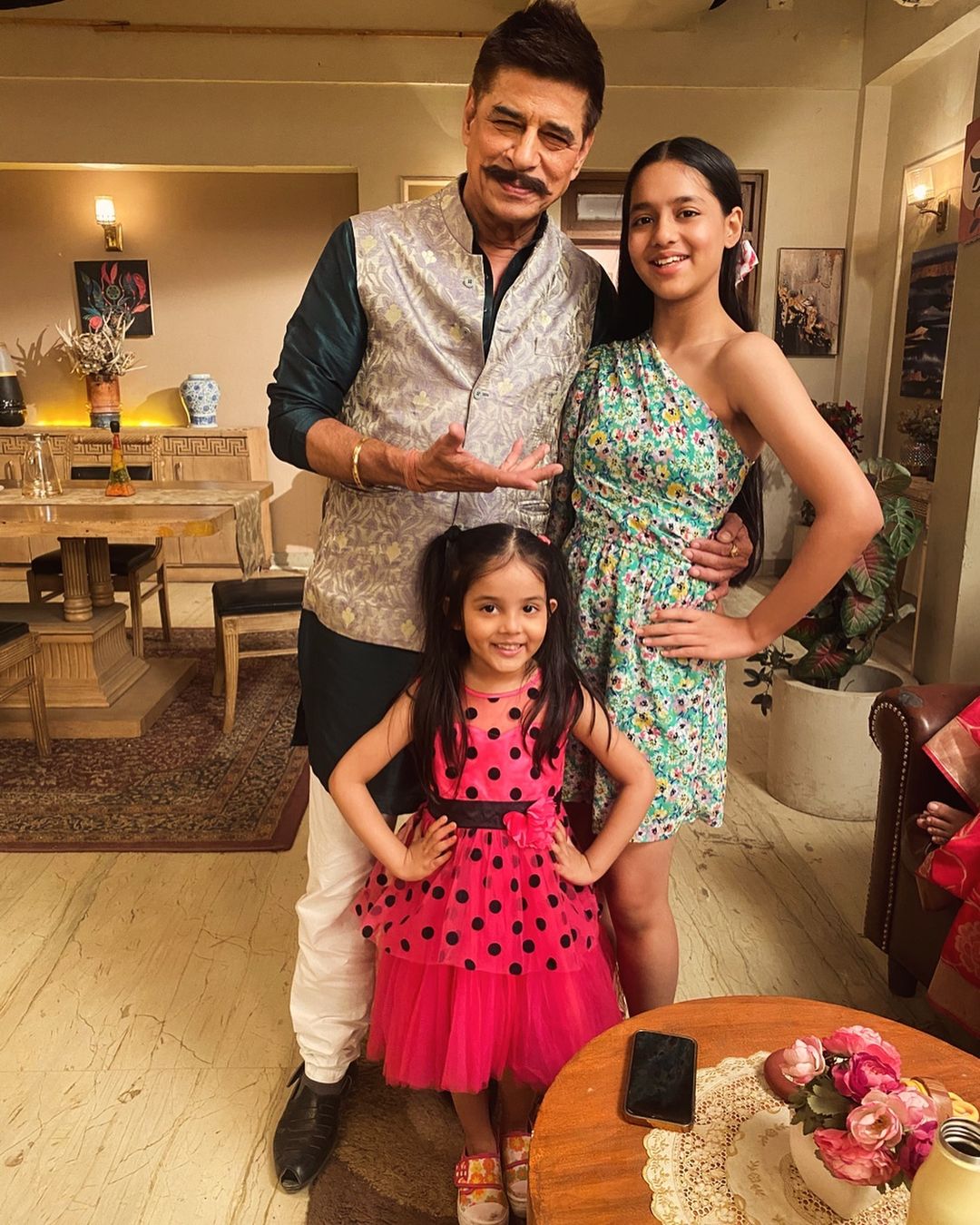 Child Artist Alaayna Hussain Enjoys On The Sets Of Purnima While Shooting With Excellent Actor Sudesh Berry!
