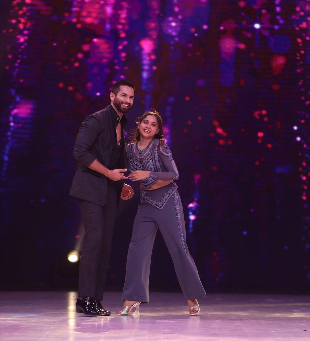 Jhalak Dikhhla Jaa 11 Love Special Promo! Actor Shahid Kapoor And Manisha Rani Steals The Show With Terrific Performance. She Says Finally Met My Aditya! 