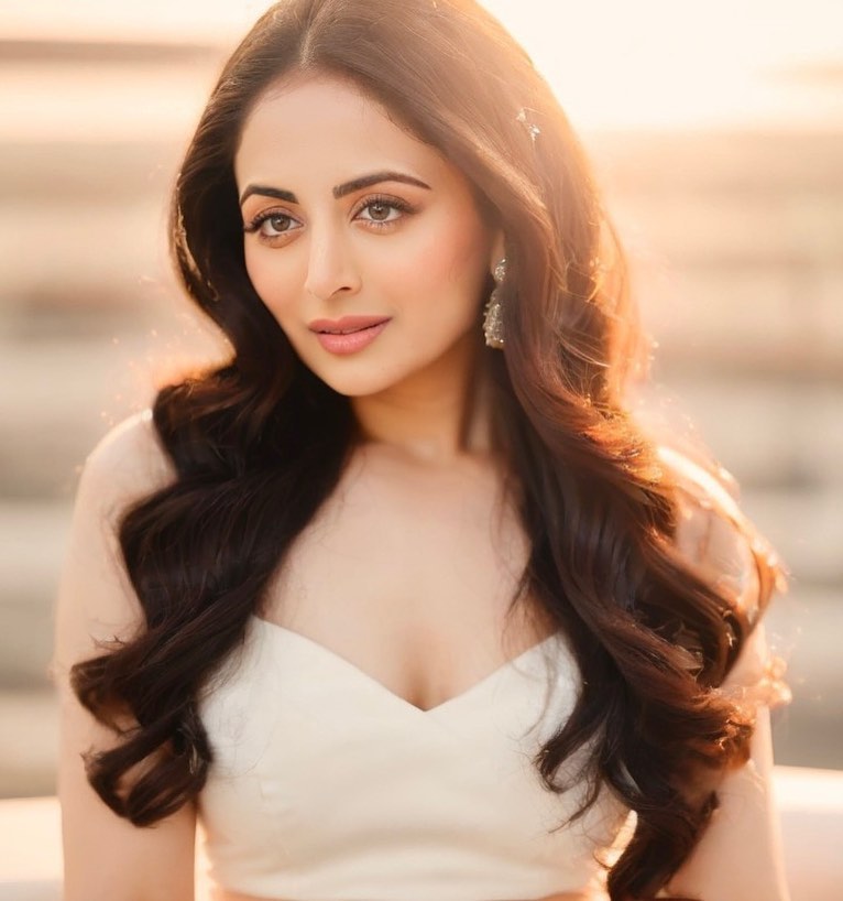 Zoya Afroz