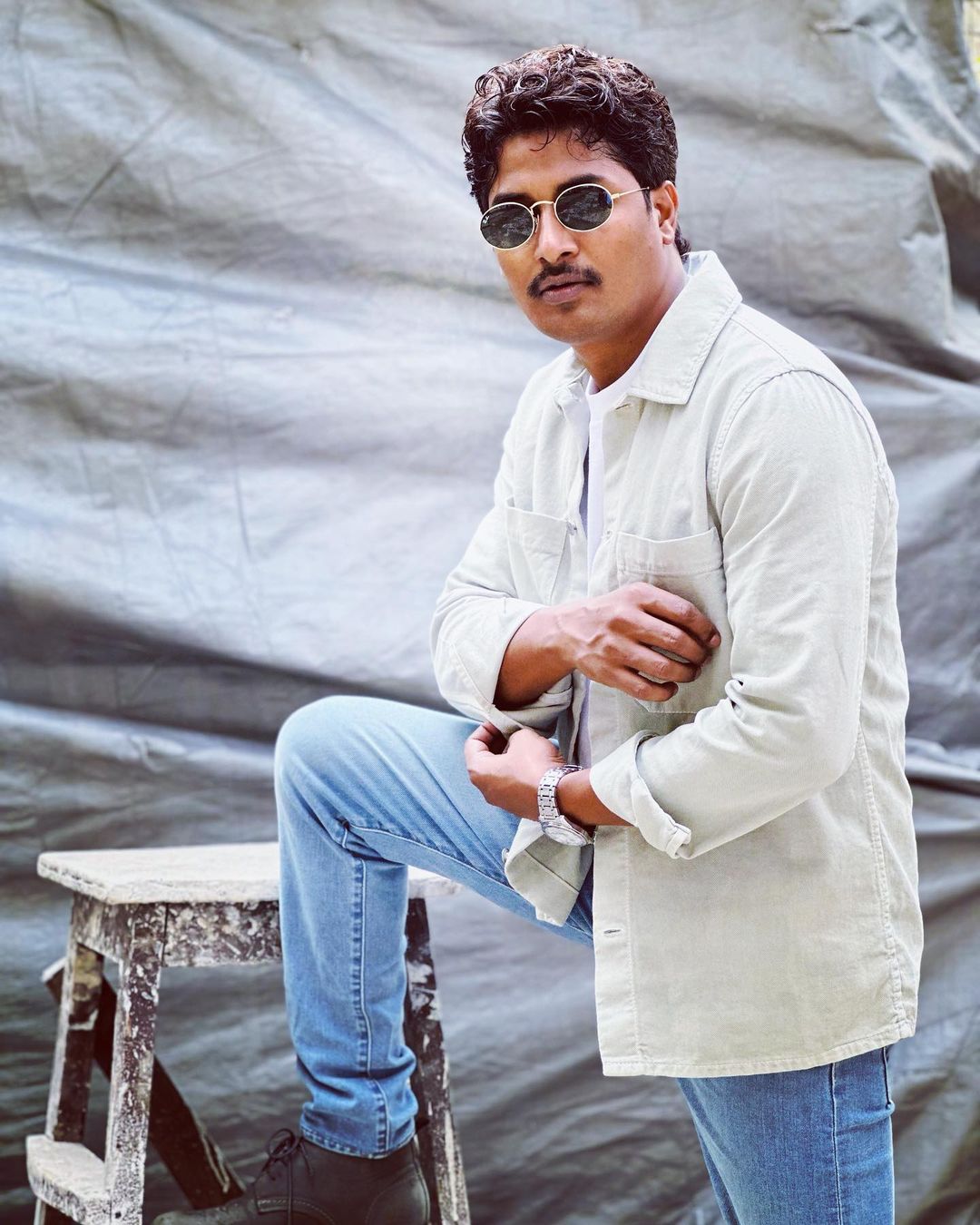  Chandan Roy