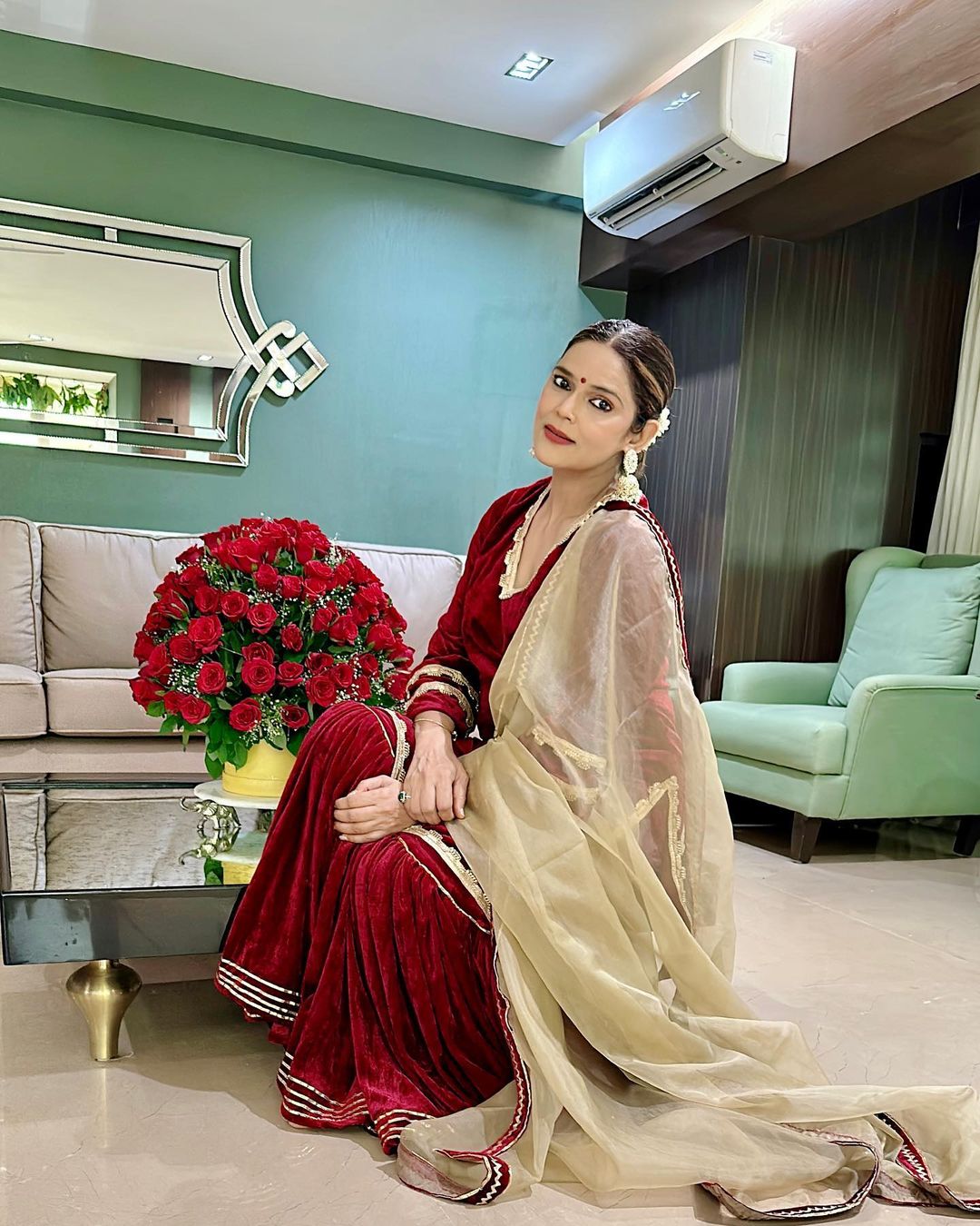  Neelam Bose Roy