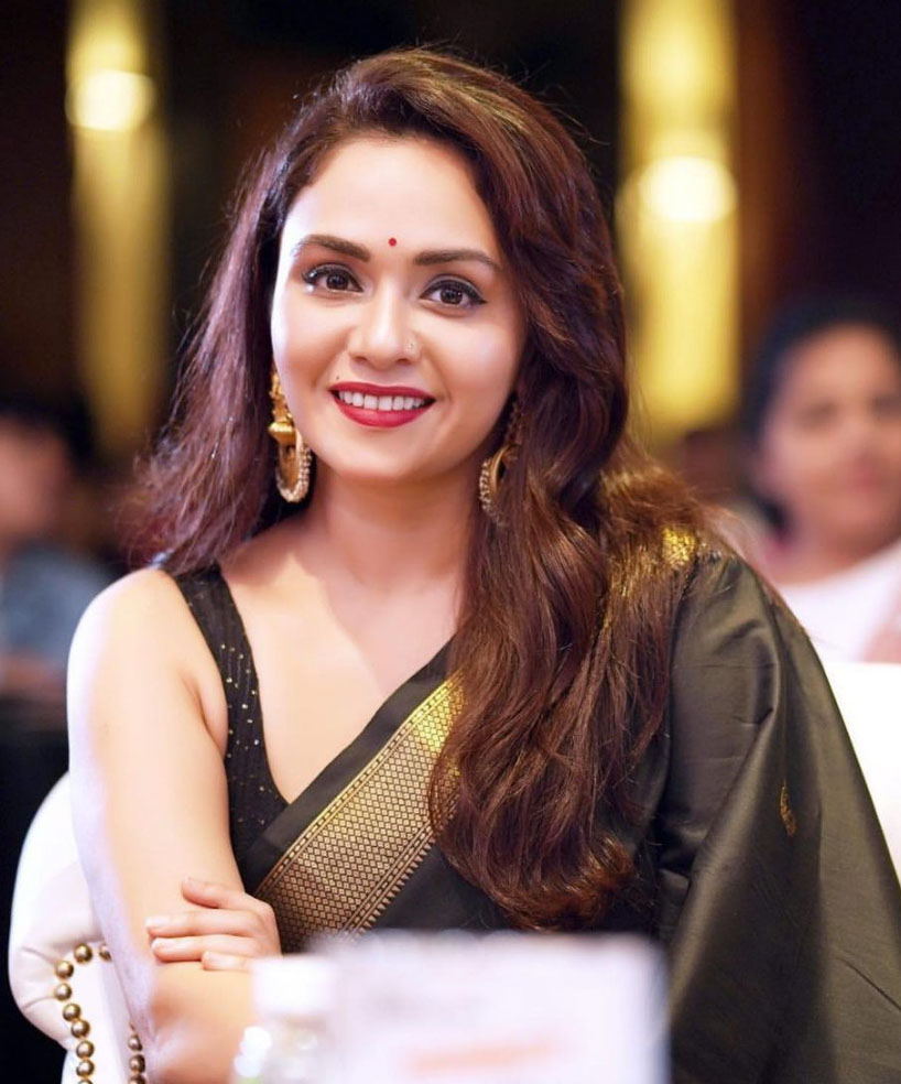 Amruta Khanvilkar